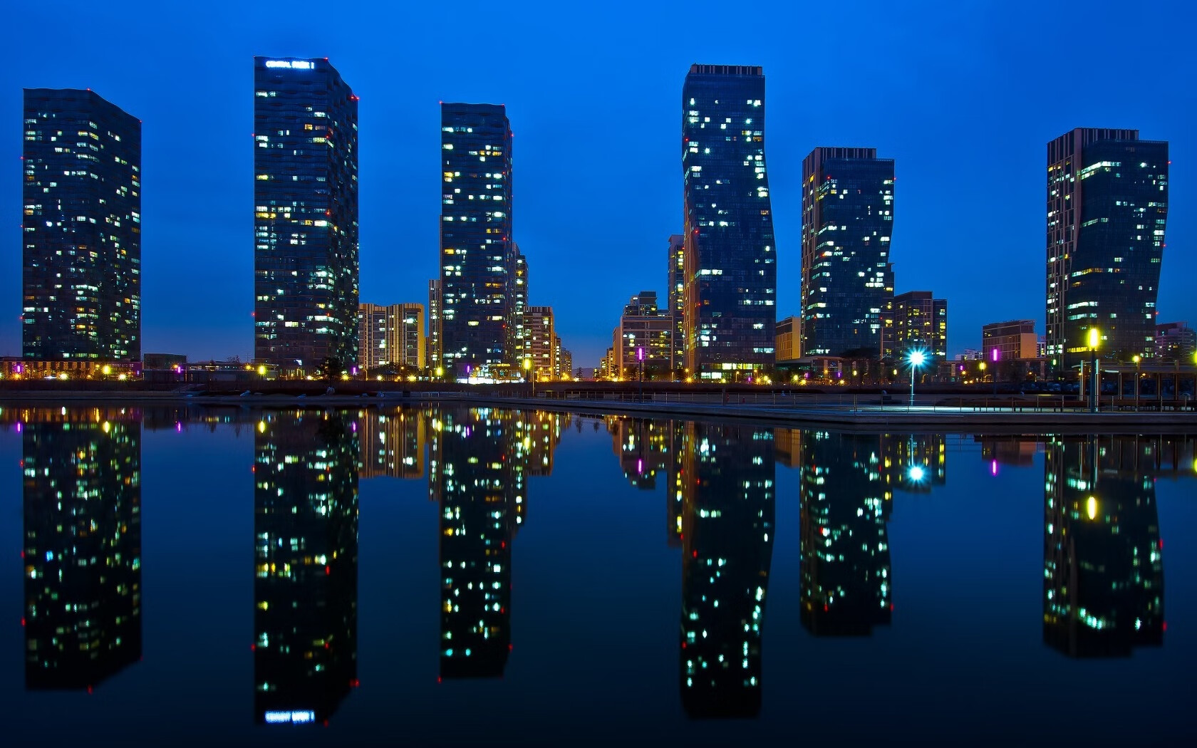 开云官方-西甲战火重燃:攻防精彩瞬间不断!,2021西甲揭幕战